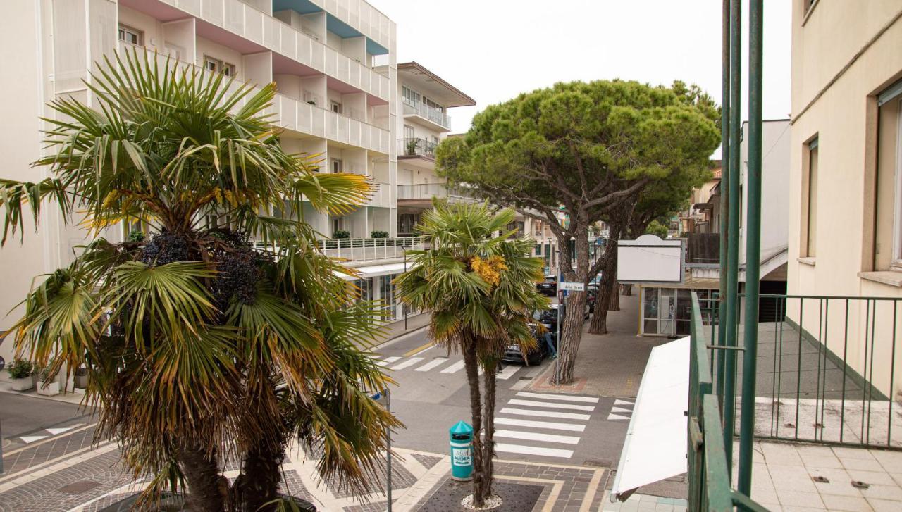 Condominio Sirene Lido di Jesolo Buitenkant foto